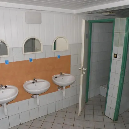 Hostel Szkolne Schronisko Mlodziezowe Zloty Widok *