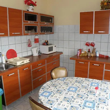 Szkolne Schronisko Mlodziezowe Zloty Widok