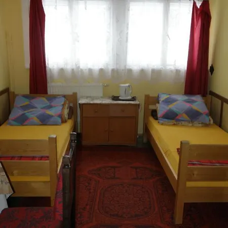 Hostel Szkolne Schronisko Mlodziezowe Zloty Widok