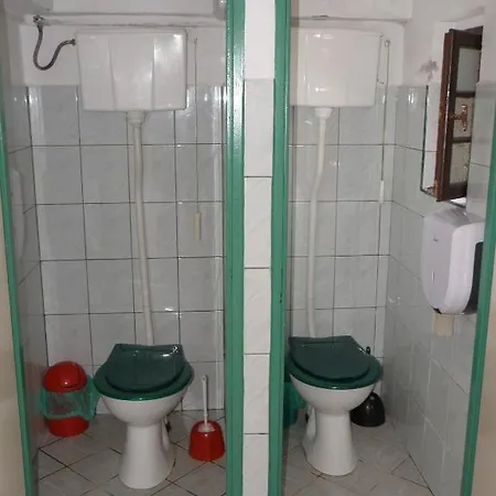 Szkolne Schronisko Mlodziezowe Zloty Widok Hostel *