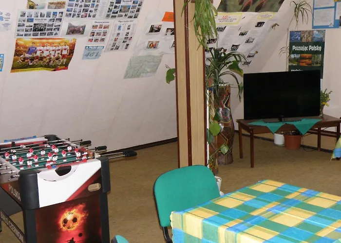 Szkolne Schronisko Mlodziezowe Zloty Widok ホステル